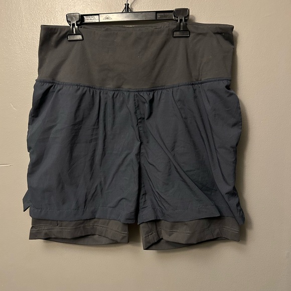 Little Donkey Andy shorts - gray/blue 2 layer running/active w/pockets - Picture 2 of 12